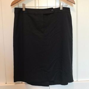 LIKE NEW! Classic black gaberdine work skirt